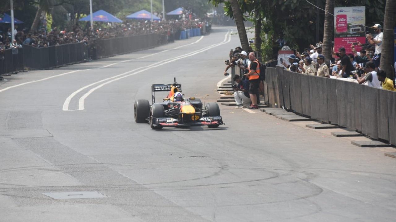 In Photos: Red Bull F1 Showrun returns to Mumbai, David Coulthard drives RB7