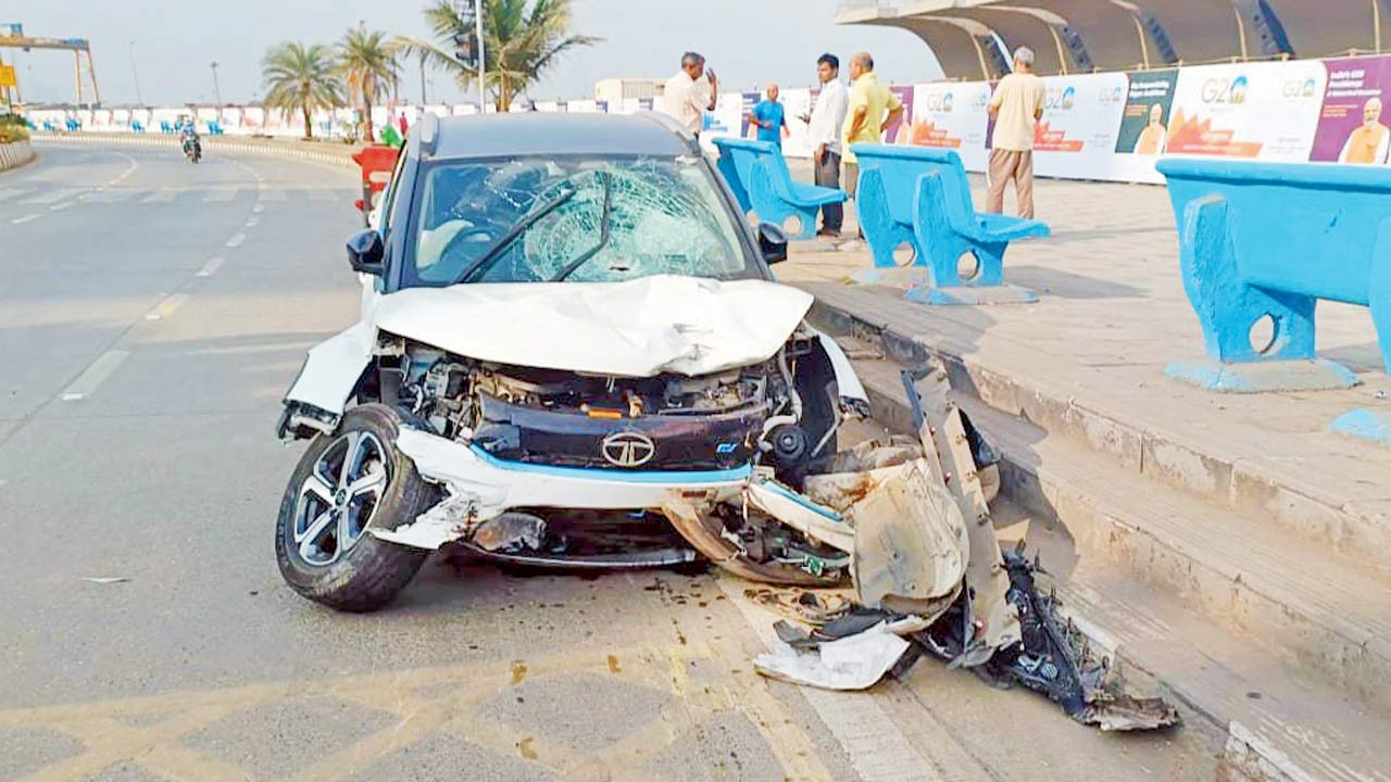The vehicle of the accused after the accident, in Worli