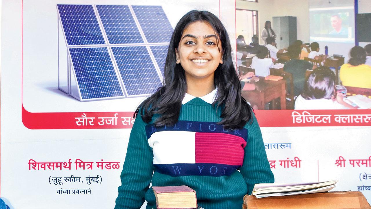 Maharashtra: 16-year-old city girl helps power village school