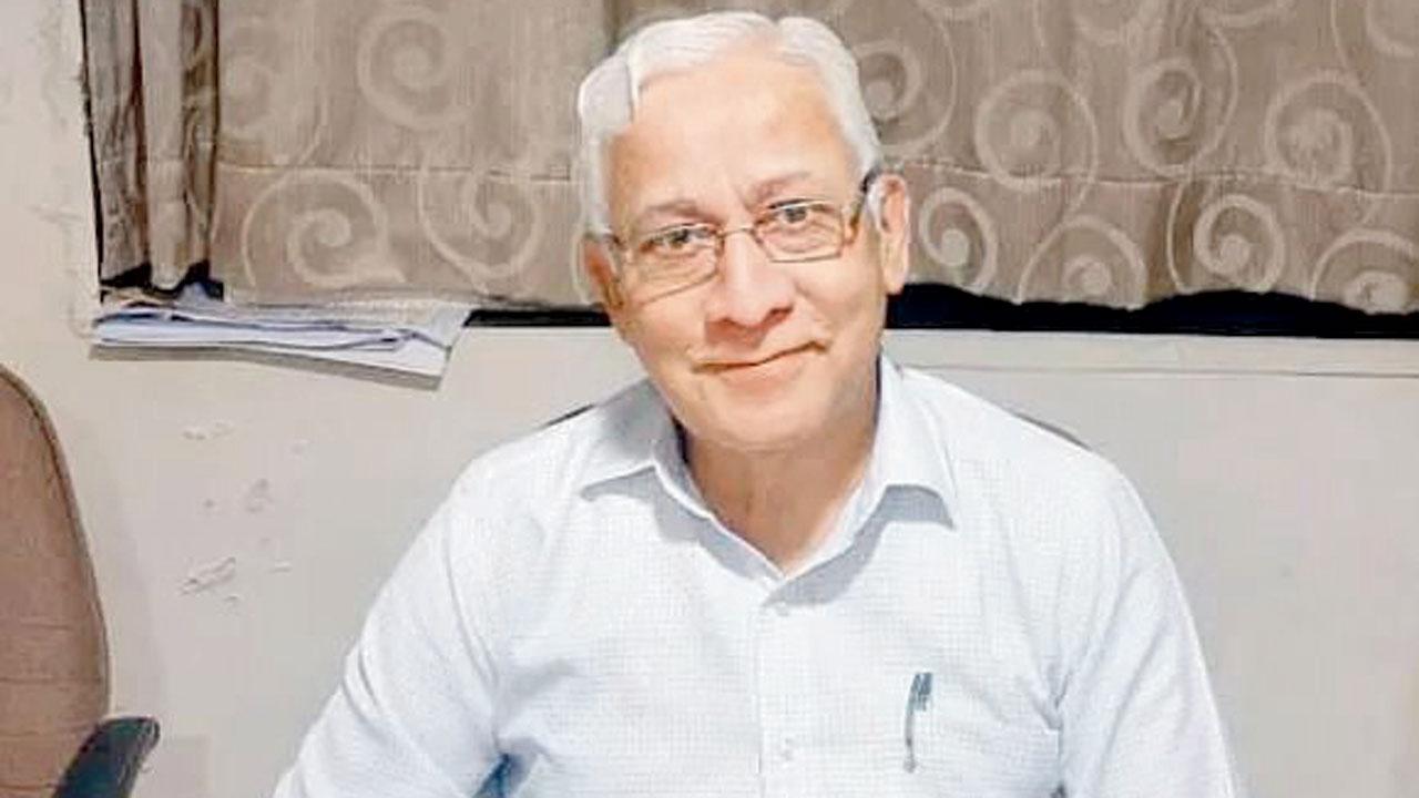 Shirish Deshpande, consumer activist