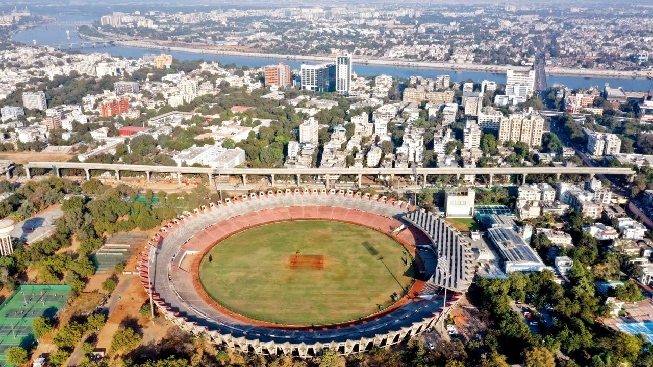 Not very far from the Sabarmati river in Ahmedabad, the stadium has a cantilevered folded-plate roof (right), the longest concrete span of its kind in the world at the time. Pics Courtesy/World Monuments Fund