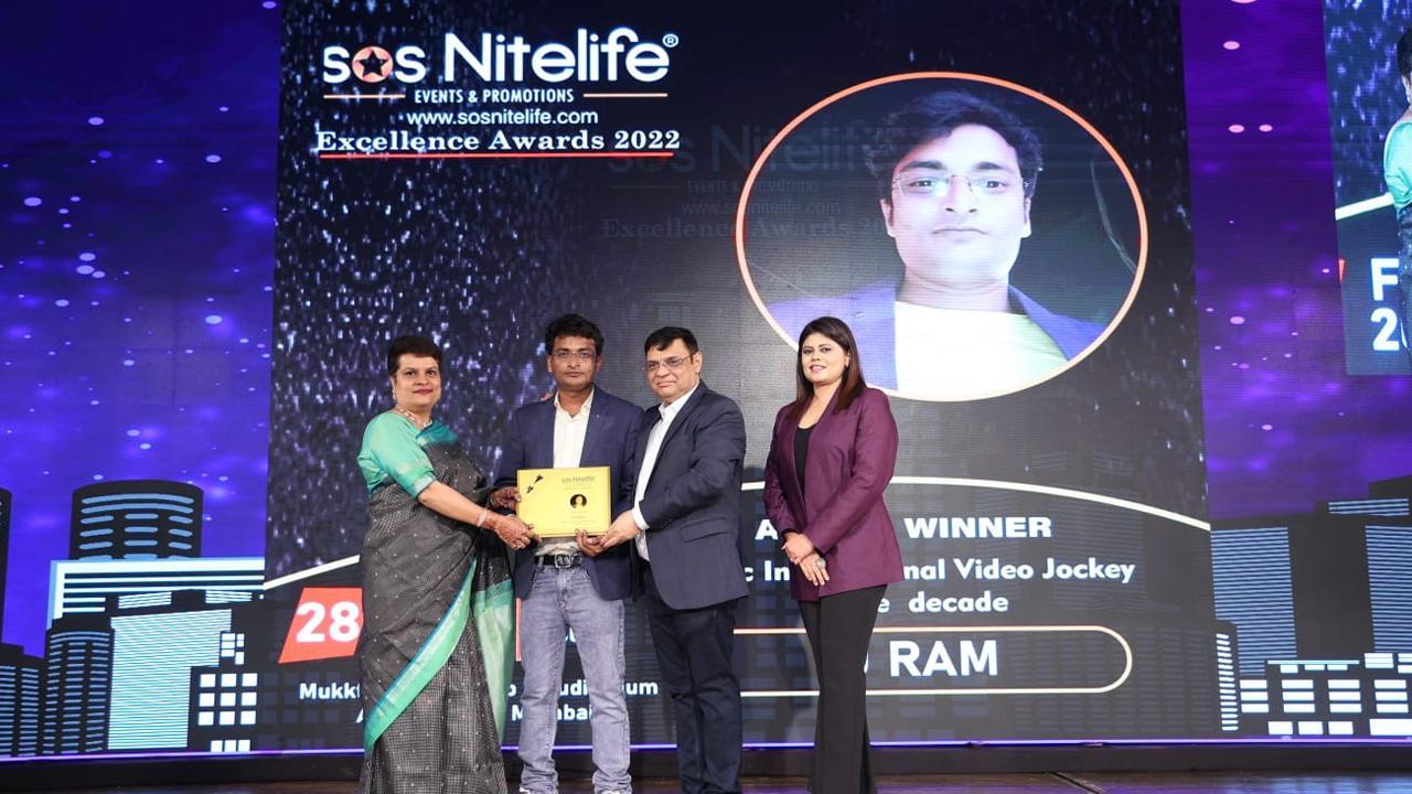 VJ Ram honored by SOS Nitelife Excellence Award as Iconic International Video Jockey of The Decade