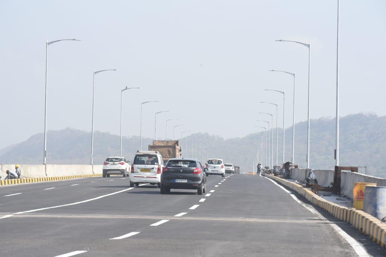 The four-lane bridge has been constructed at a cost of Rs 247 crore, with the primary goal of easing traffic congestion along the Mumbai-Surat corridor