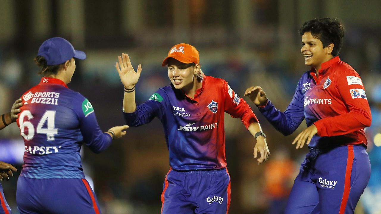 Delhi Capitals were off to a rocky start, collapsing from 74 for 3 in the 11th over to 79 for 9 after 16, thanks to devastating show from overseas bowlers Hayley Matthews (4-2-5-3), Isabelle Wong (4-0-42-3) and Amelia Kerr (4-0-18-2). However, the 52-run stand between Shikha (27 not out from 17 balls) and Radha Yadav (27 not out from 12 balls) took them across the 100-mark and gave them a fighting chance.
(With PTI inputs)