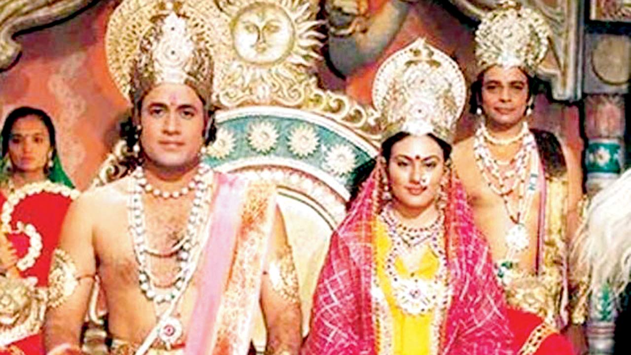 Arun Govil and Dipika Chikhlia Topiwala in Ramayan