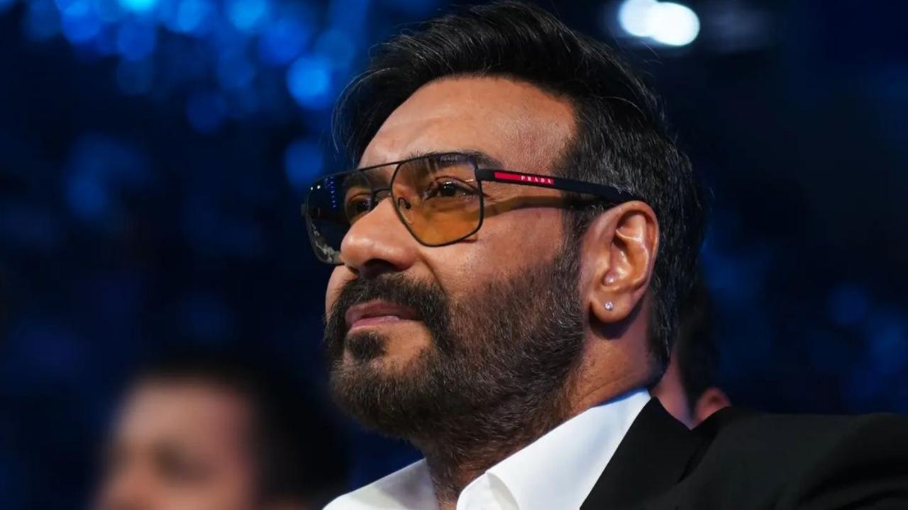 Ajay Devgn recounts when Amitabh Bachchan jumped from 30 feet and got injured