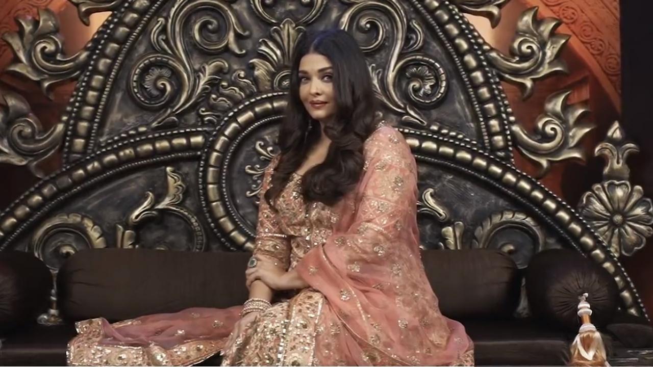 Aishwarya Rai Bachchan looks regal at 'Ponniyin Selvan 2' trailer launch
