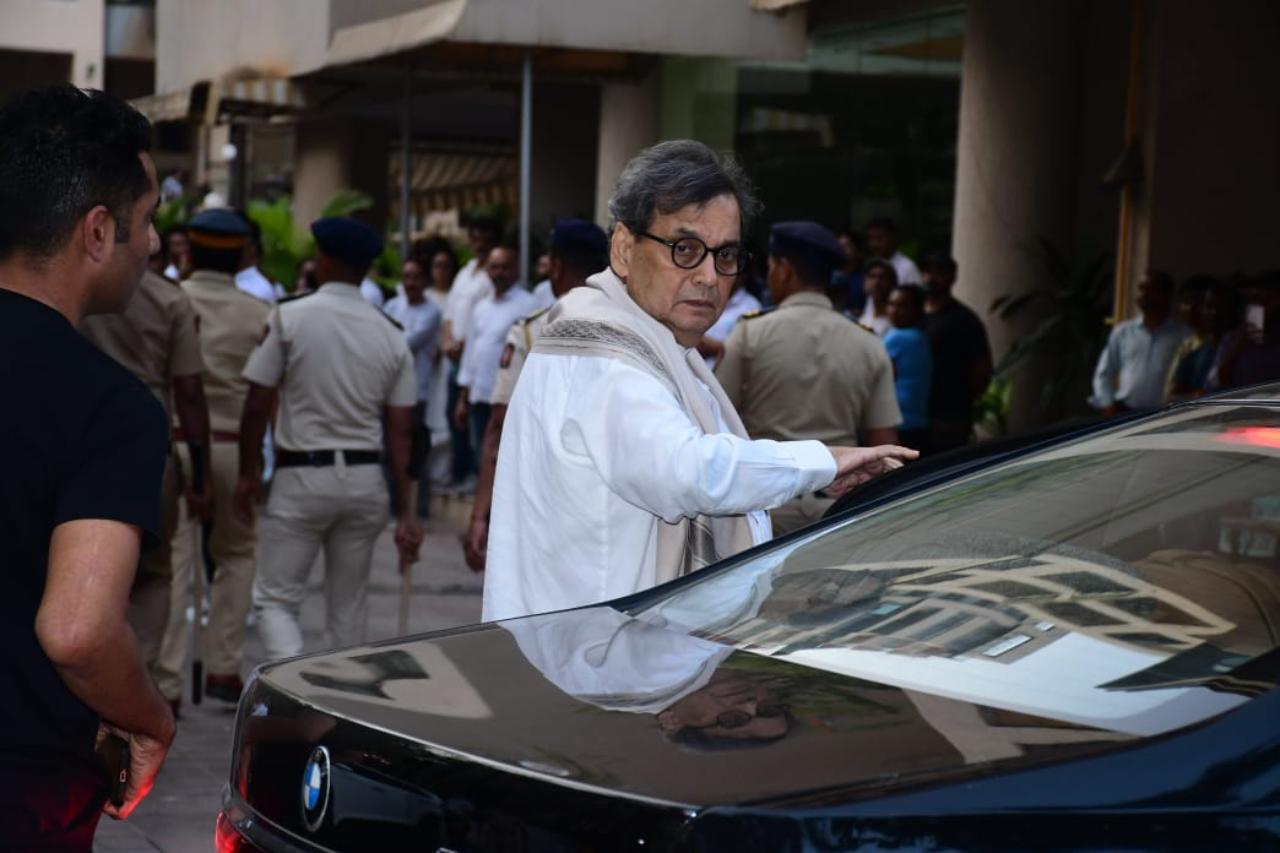 Subhash Ghai was seen arriving in the evening to pay his last respect