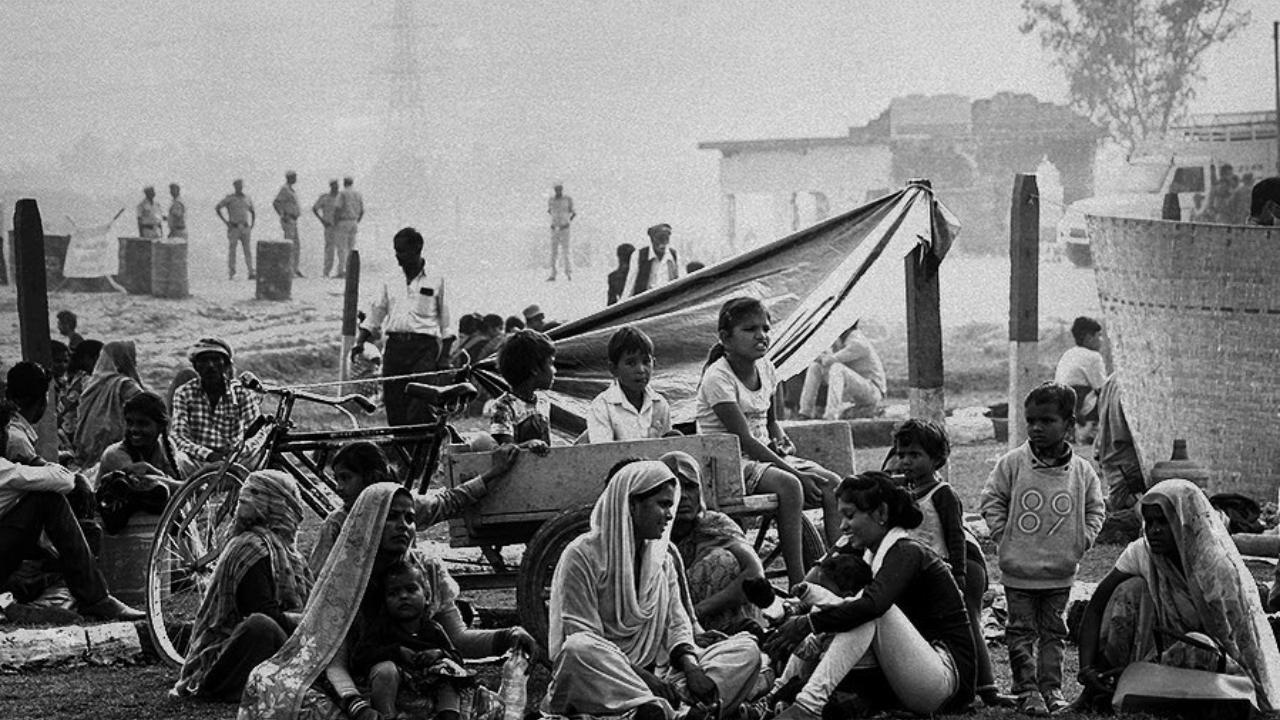 'Bheed' teaser: Anubhav Sinha's film compares 2020 migrant plight to 1947 partition