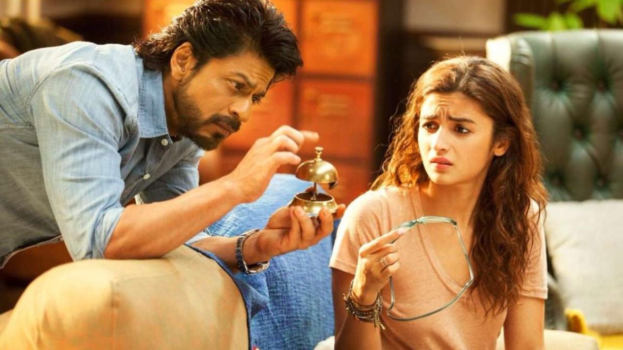 Dear Zindagi - Alia Bhatt played the lead role Kaira potrayed as talented cinematographer who is struggling with a number of personal issues, including a recent breakup, a dysfunctional family, and a lack of direction in her life. Her character seeks help from a therapist, played by Shah Rukh Khan, who helps her to explore her emotions and discover the meaning of life. The film 'Dear Zindagi', was directed by Gauri Shinde.
IMDb rating - 7.4
 