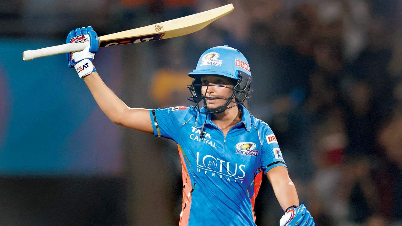 Harmanpreet Kaur of Mumbai Indians Women against UP Warriorz Women. Pic/Ashish Rane
