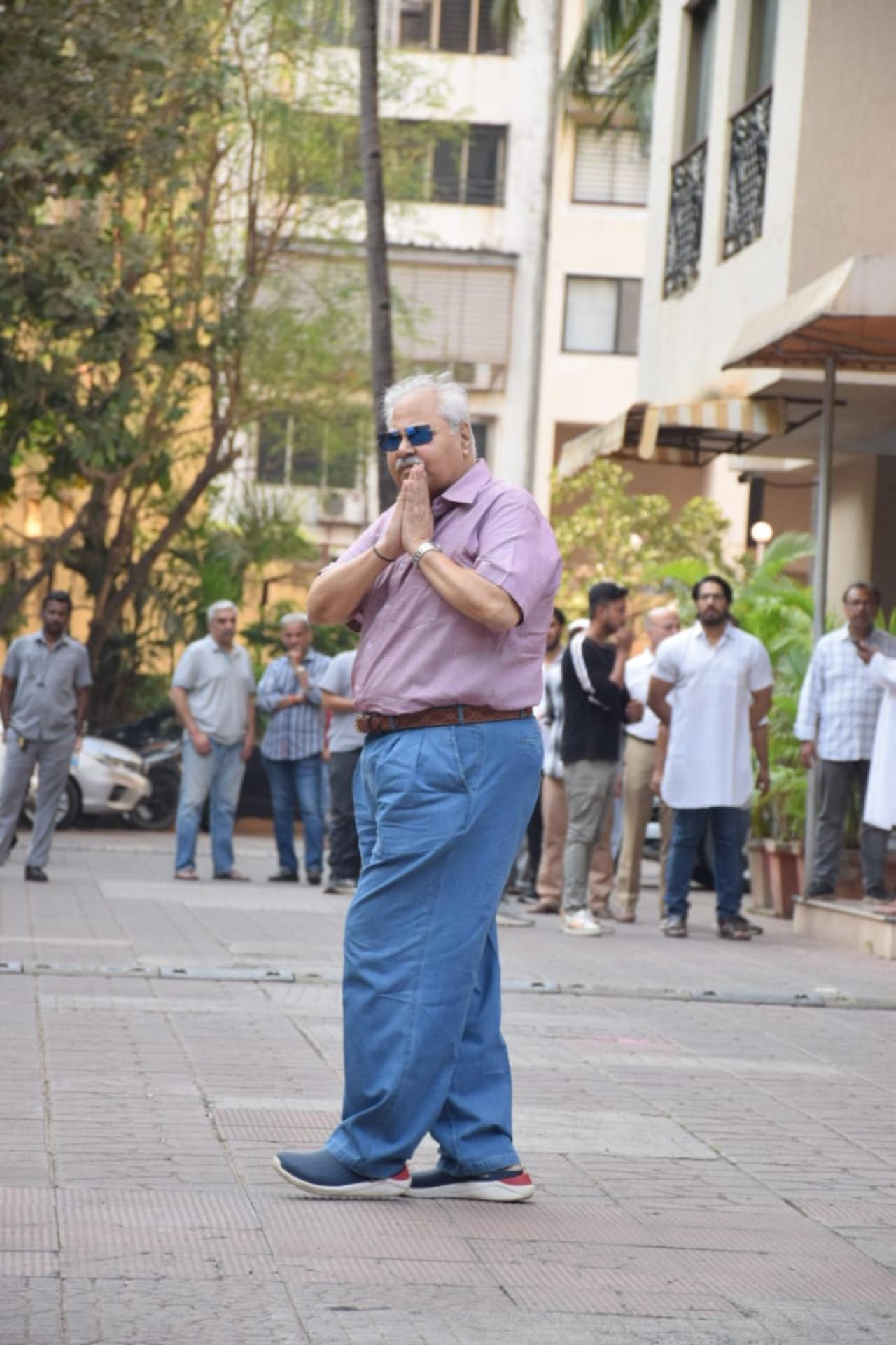Actor Satish Shah was also seen at the location