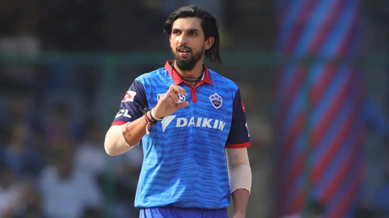It raised several eyebrows when the tall, lanky speedster Ishant Sharma went unsold at the IPL 2022 mega-auction. He represented Delhi Capitals between 2019 and 2021. The same franchise bought the experienced fast bowler at the base price of 50 Lakhs in 2023. Sharma’s struggles with both injuries and form over the past year is no secret. Earlier this year, Indian selectors dropped him from India’s Test line-up, indicating the change in the pace attack. Ishant has grabbed 72 wickets in 93 IPL games.