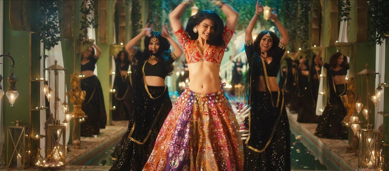 Slaying Multicolour traditionals 
Jacqueline Fernandez is re-introducing the trend of Multicolored lehenga over a solid designer blouse. Her dance in 'Deewaane' has swept us off our feet and there is nobody who could have worn it better than her
