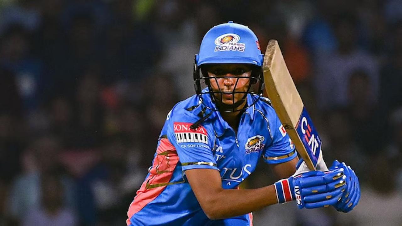 Her unique feat also meant that she emulated Chris Gayle from the 2011 edition of the VIVO Indian Premier League (IPL). Gayle had achieved this feat during the infamous 37-run win over Kerala Tuskers at Bengaluru’s Chinnaswamy stadium. 