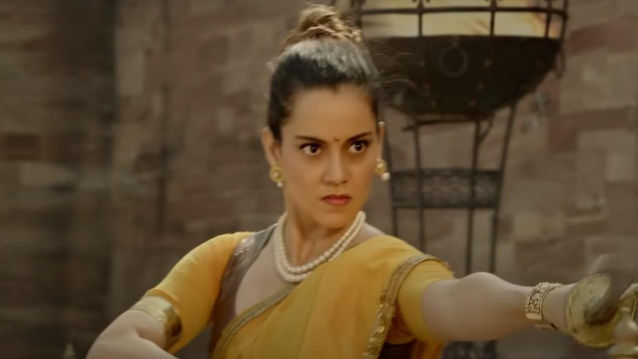 Manikarnika: The Queen of Jhansi - In 2019, Kangana moved behind the lens with 'Manikarnika:The Queen of Jhansi'. She helmed several portions of the historical film along with Radha Krishna Jagarlamudi. 'Manikarnika: The Queen of Jhansi' was a film made to honour the courage of Rani Laxmibai of Jhansi. Kangana Ranaut plays the titular role in the film. She bagged yet another National Award for her work in period drama.
 