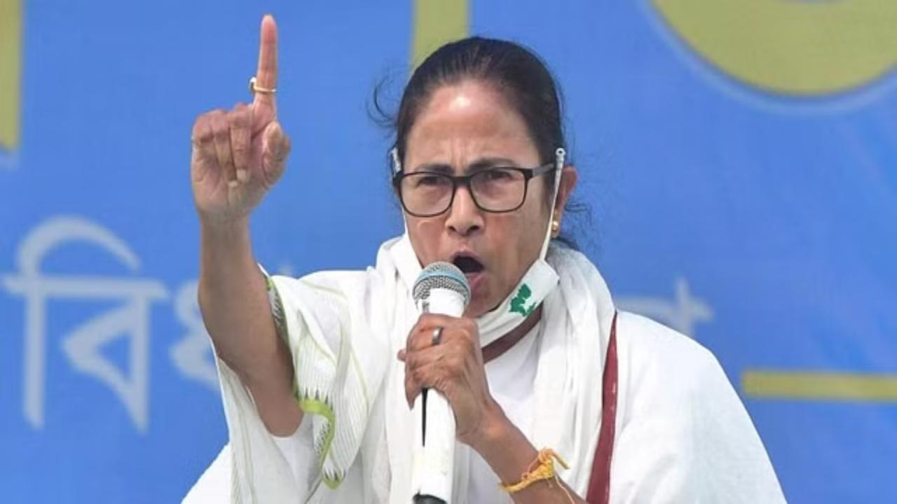 National anthem 'disrespect' case: Mamata Banerjee moves Bombay High Court