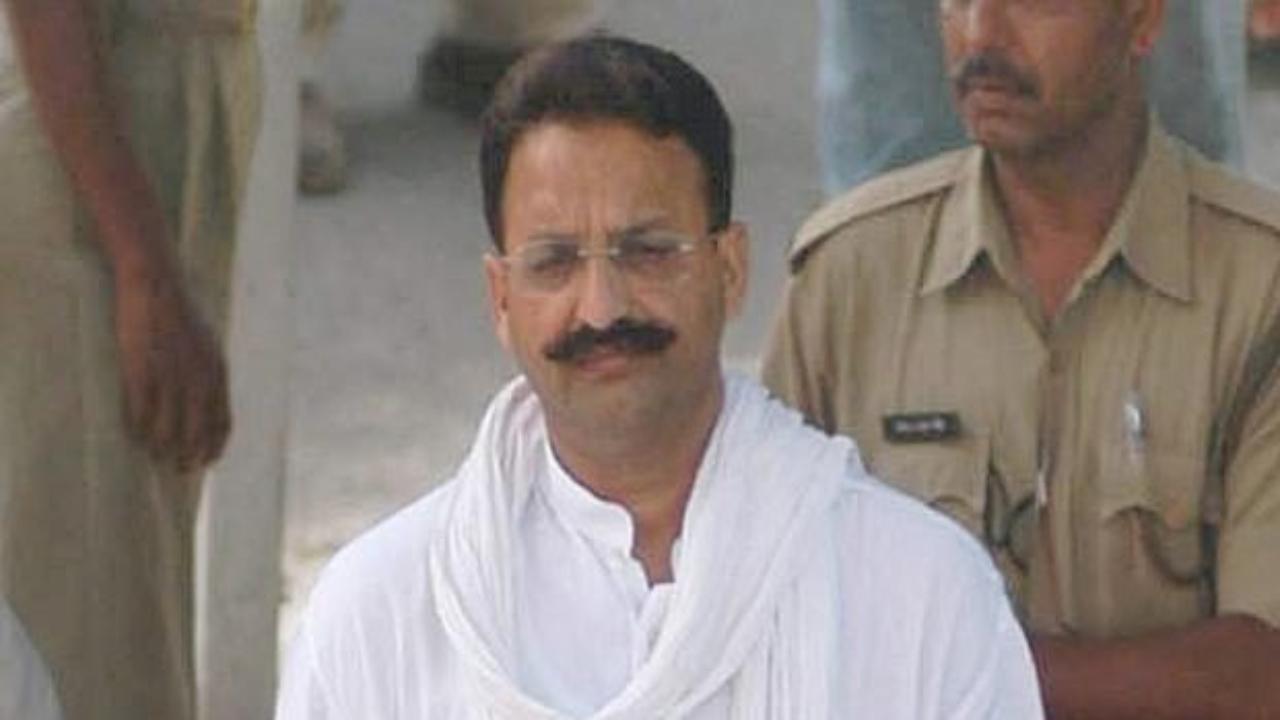 UP govt bulldozes houses of alleged aides of Mukhtar Ansari in Banda district