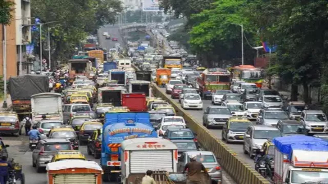 Traffic police issue advisory for commuters travelling from Bandra to Dahisar