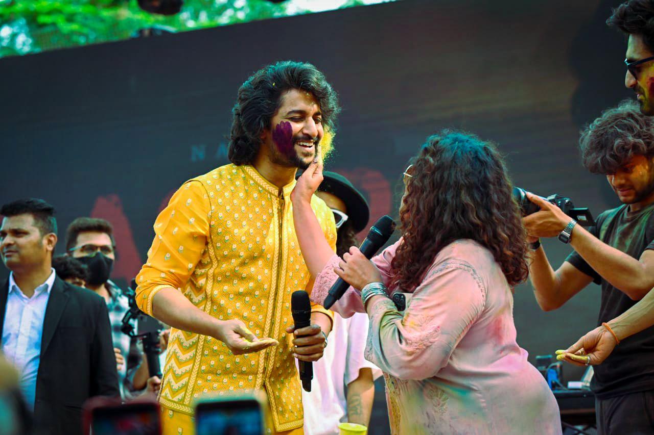 The crowd went wild as Nani appeared on stage, and the energy in the air was electric. During the event, the actor presented a treat to all the fans at the venue by revealing Dasara’s poster and its teaser. Both of which received a roaring appreciation from the crowd. The superstar didn’t stop there, he even gave the audience an exclusive sneak peek of a song from his upcoming film which the fans couldn’t stop hooting for. The actor was moved by the fans' love and enthusiasm towards him
