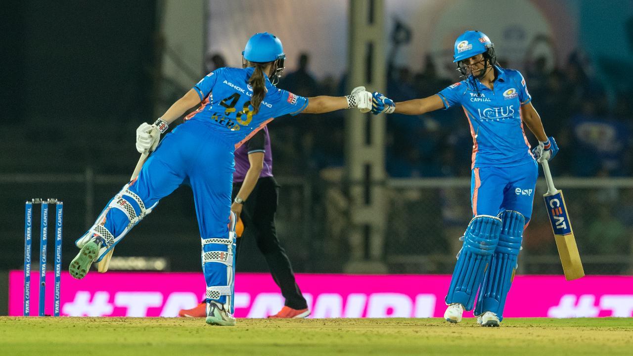 Mumbai Indians trounce Gujarat Giants in WPL again, clinch WPL playoff berth
