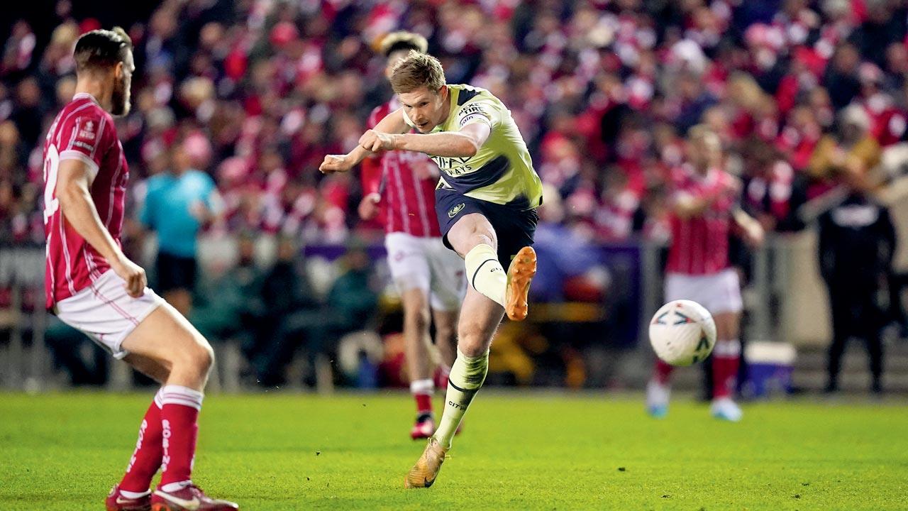 Kevin De Bruyne scores in the 3-0 win over Bristol at Ashton Gate