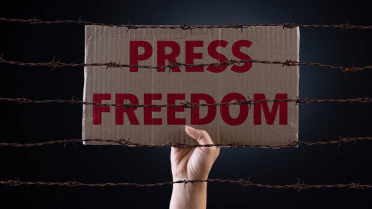 Press Freedom body castigates Pakistan govt for curbs on media