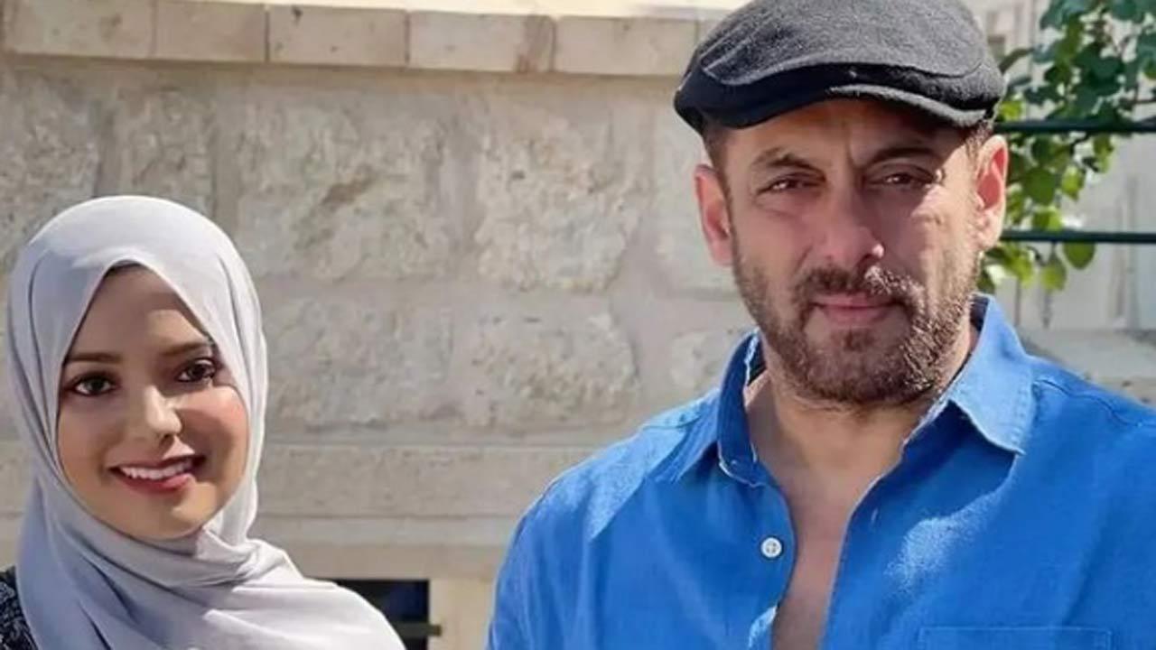 Salman Khan poses with a fan on 'Tiger 3' sets, picture goes viral