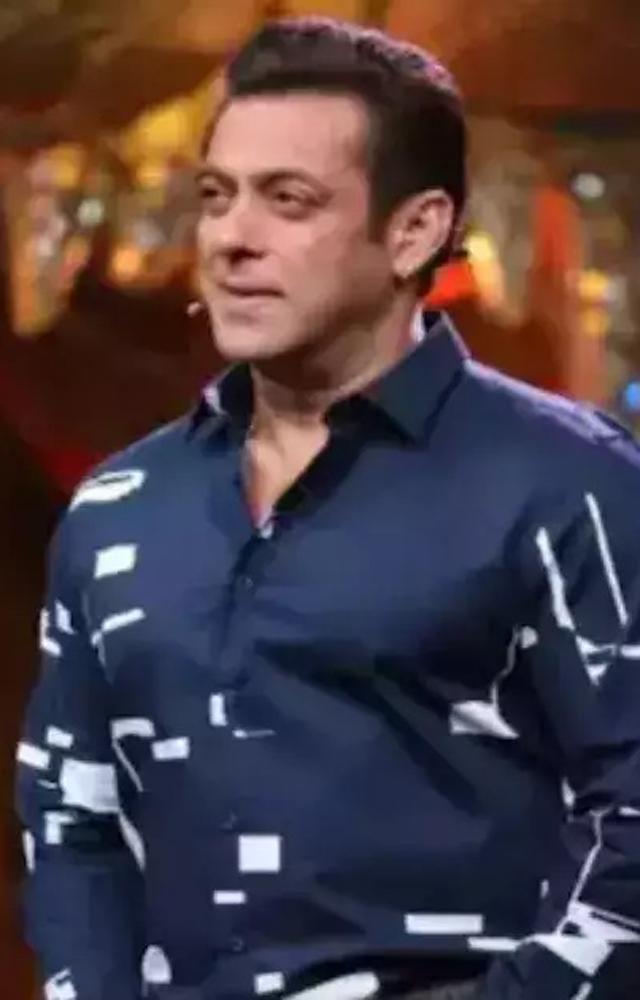 I have something in common with Salman Khan, he and I joined the show in the same season. I go on the set for a particular time.