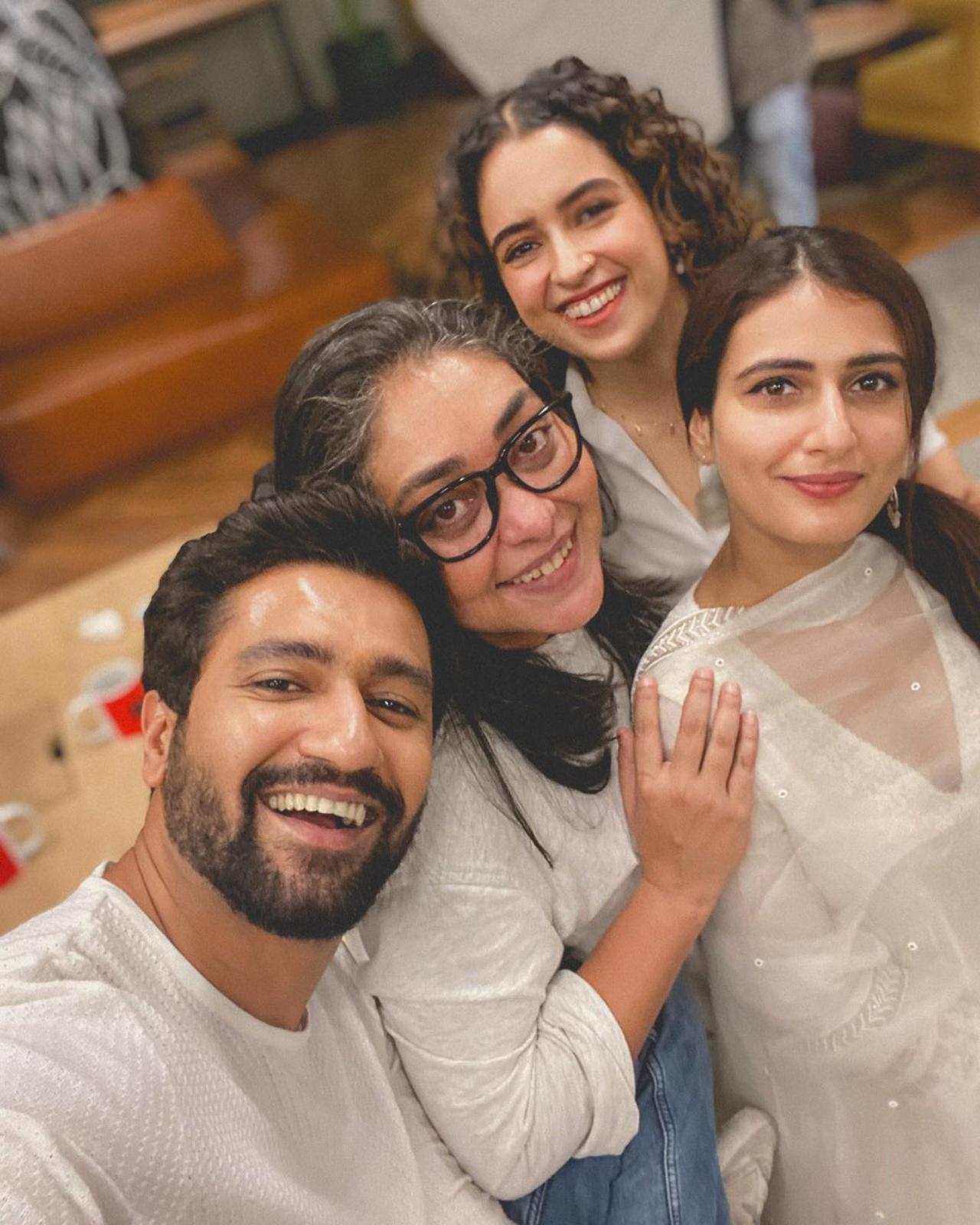 Taking to social media, Fatima dropped a picture of herself in the classic white-Indian wear, along with the lead star cast and the director of the film in frame