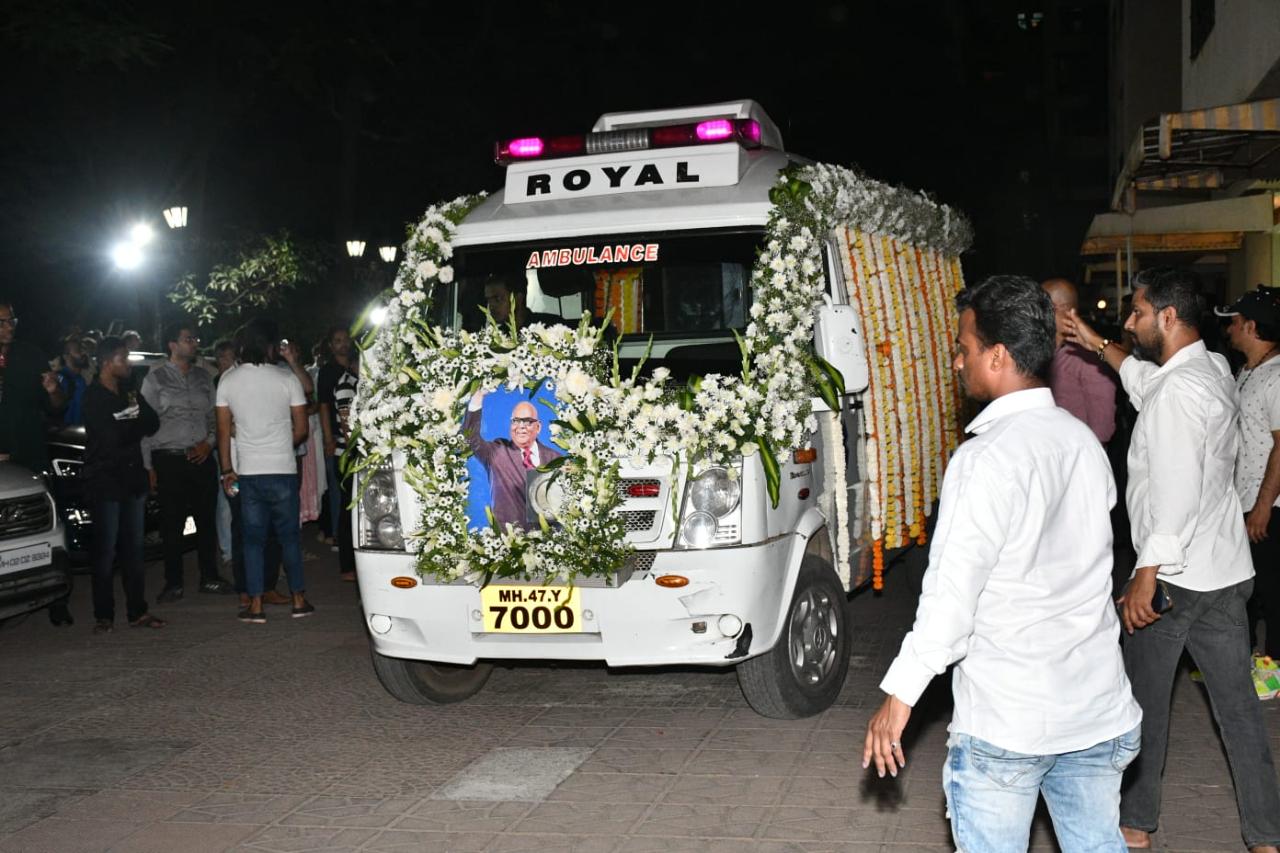 Satish Kaushik's mortal remains been taken from his Mumbai residence for final rites