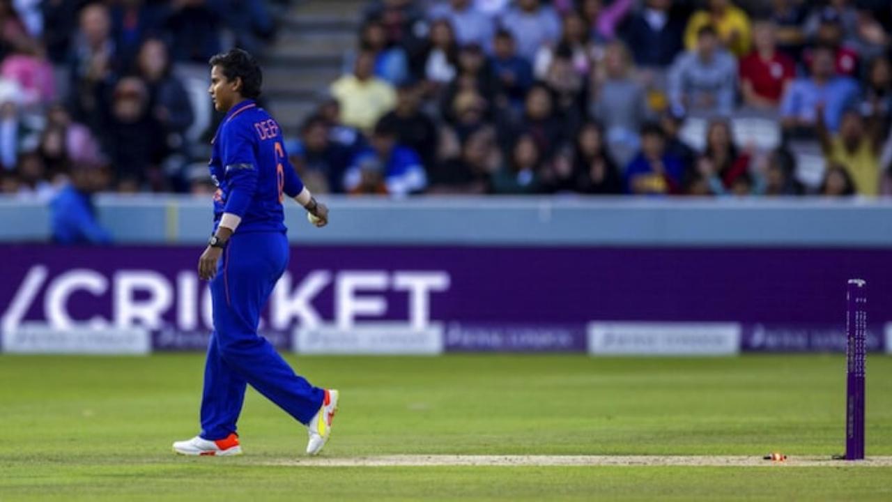 A bankable spin option and an irreplaceable member of Team India, Deepti Sharma is a name feared by many. She is skilled at bowling with the new ball in the Powerplay, coupled with her wicket-taking abilities in crunch situations