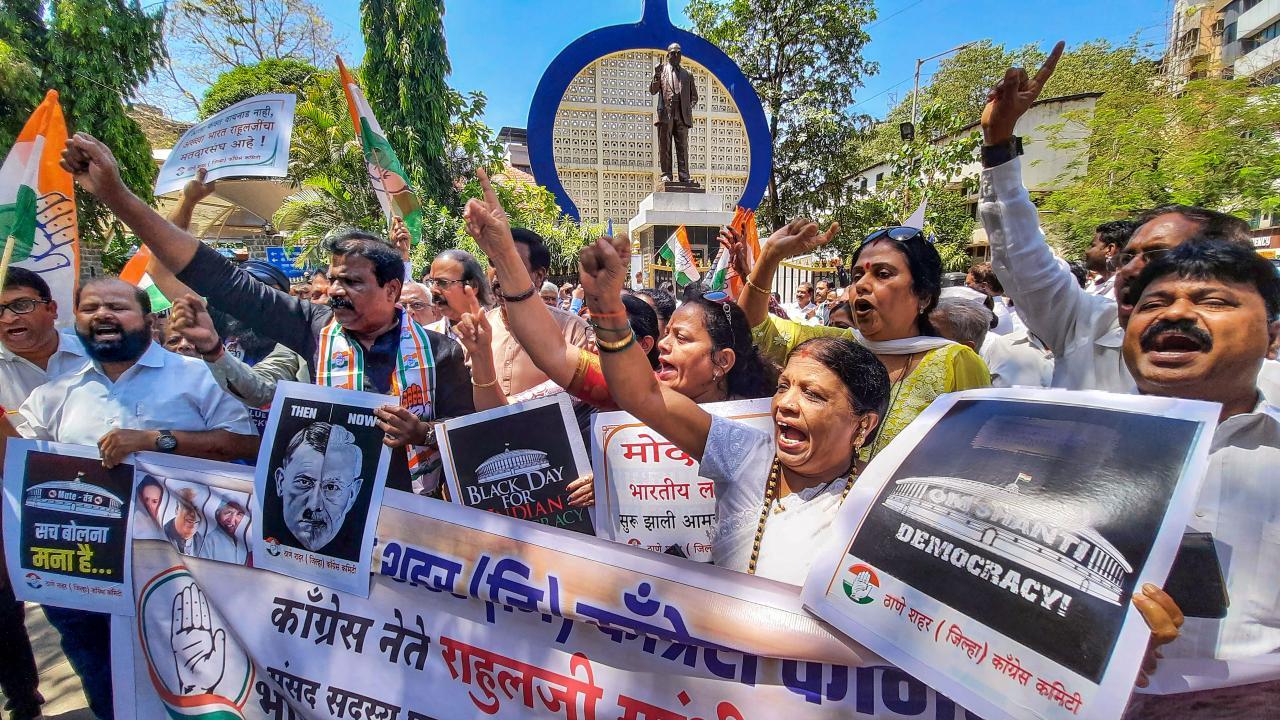 Rahul Gandhi disqualified: Cong protests in Pune, holds signature campaign