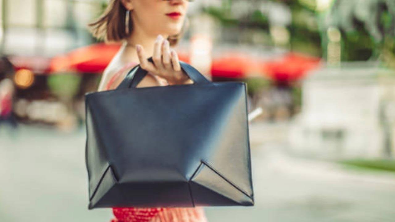 Women constitute just 19 per cent of the sales workforce in India: Report