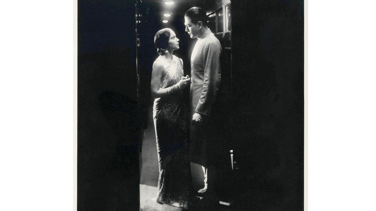 Kamala (Devika Rani) and Ratanlal (Najmul Hussain) share an anxious moment on board a speeding train in Bombay Talkies’ debut feature film, Jawani ki Hawa (d. Franz Osten, 1935). The recently-released web series Jubilee by Vikramditya Motwane is loosely-based on the legendary film studio founded by Himansu Rai and Devika Rani, and her scandalous love affair with Hussain