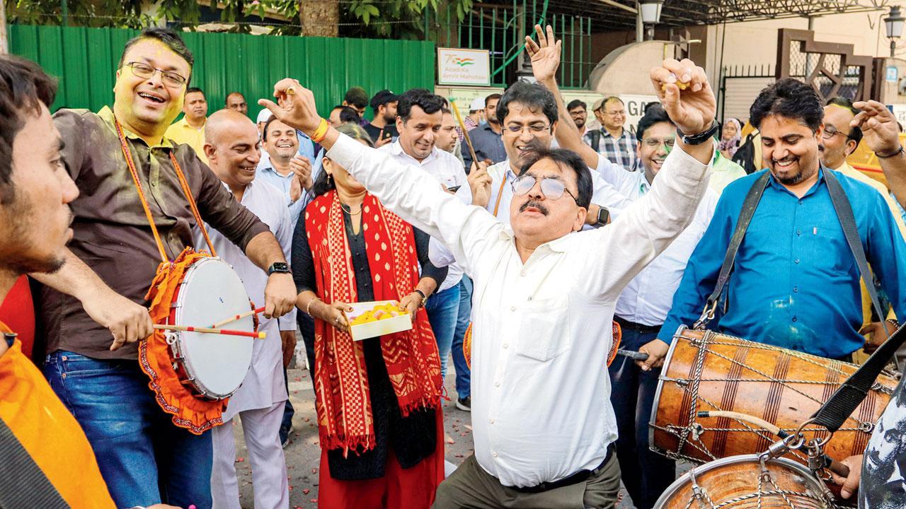 AAP govt has power over Delhi services: SC AAP govt has power over Delhi services: SC