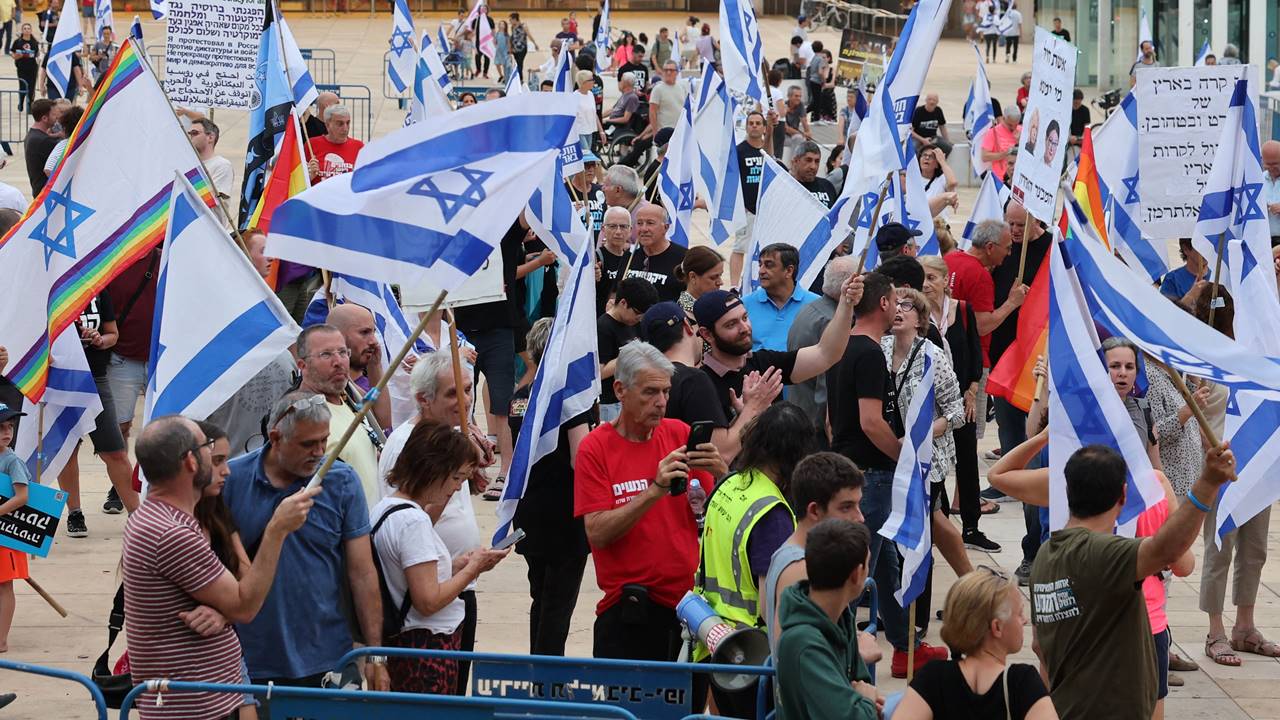 However, it also appeared to fuel the protestors' views that Netanyahu appeals to his religious allies rather than address the wider economic woes of the broader society.