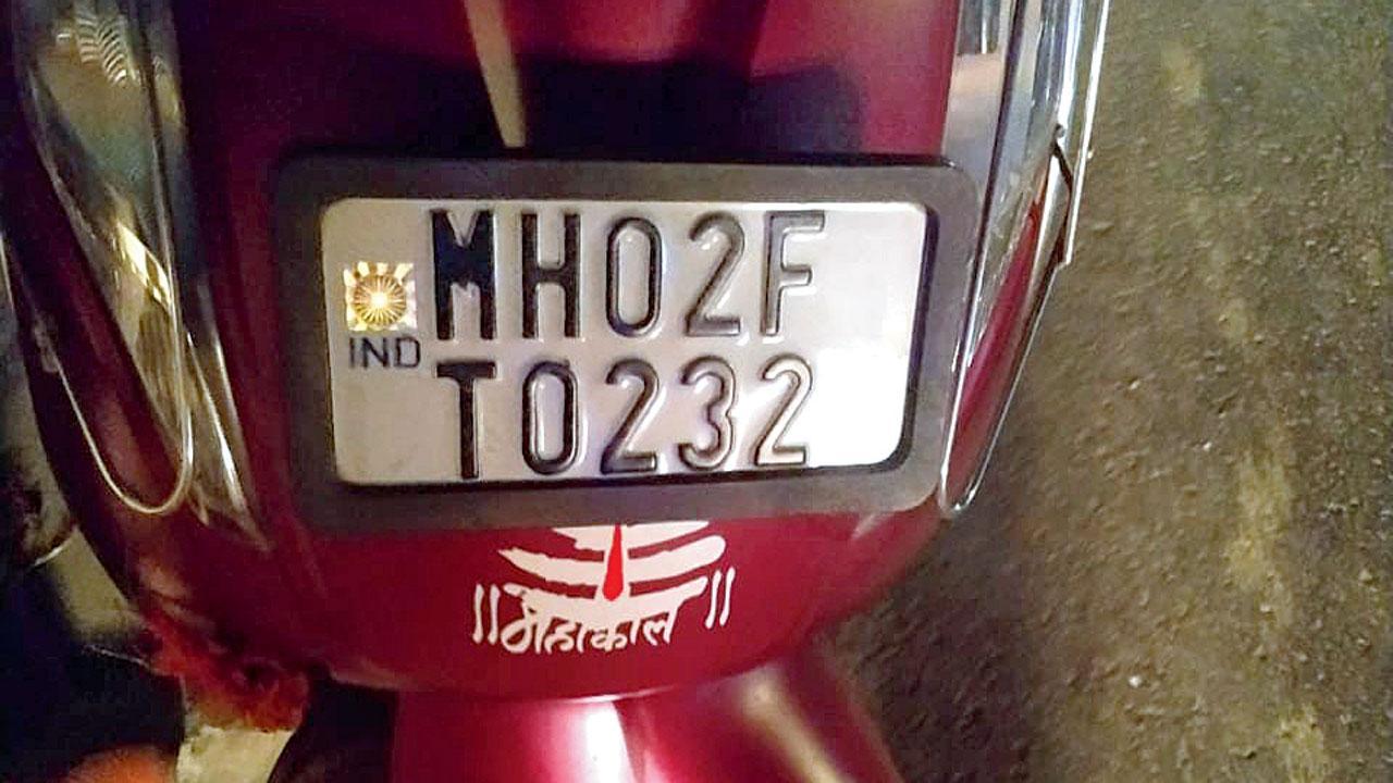 Mumbai: Two die in scooter mishap on Santacruz-Chembur Link Road