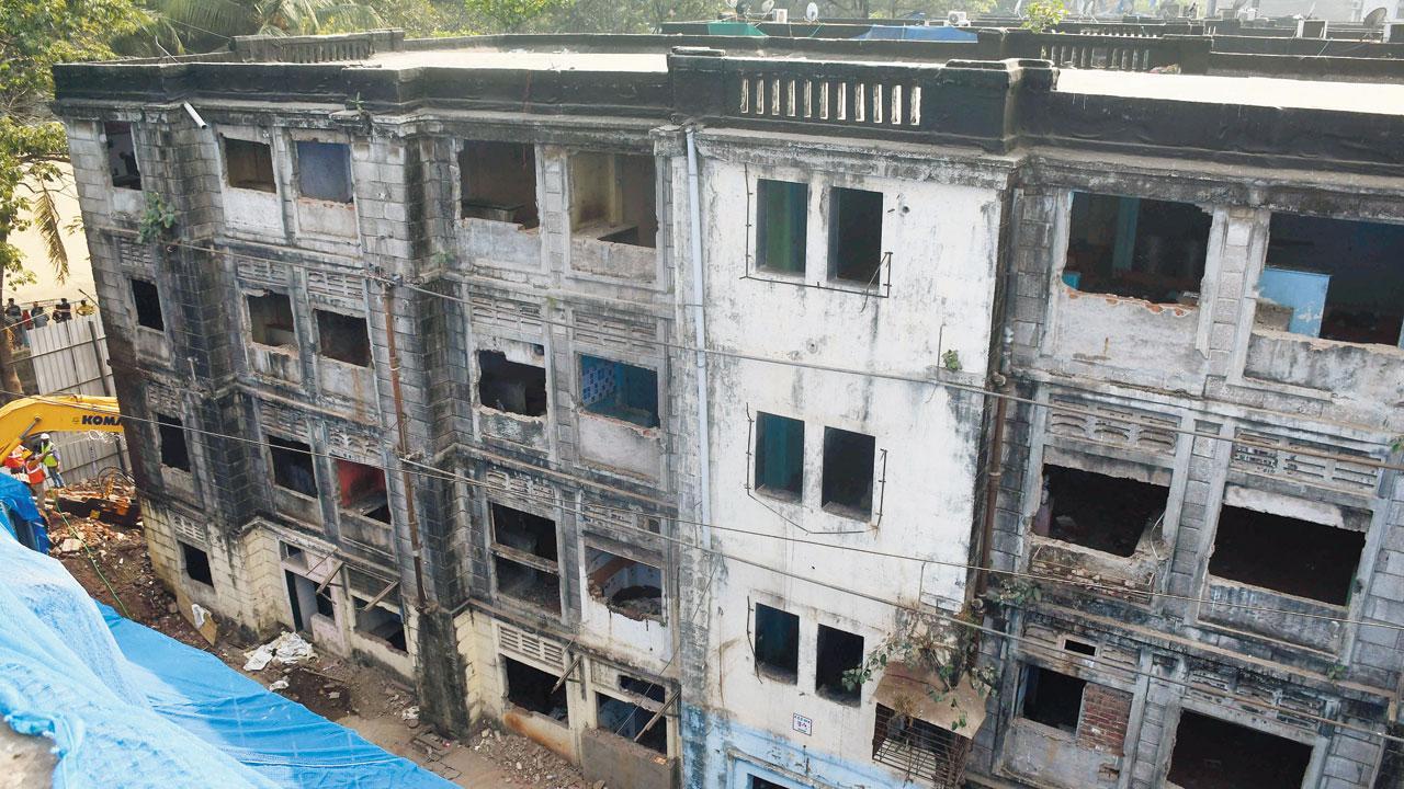 Mumbai: PWD officials booked for selling 6 BDD blocks meant for classrooms