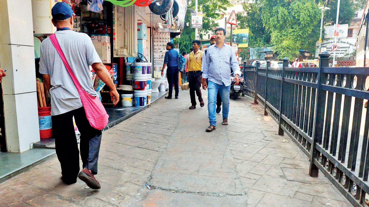 Footpath along S K Bole Road