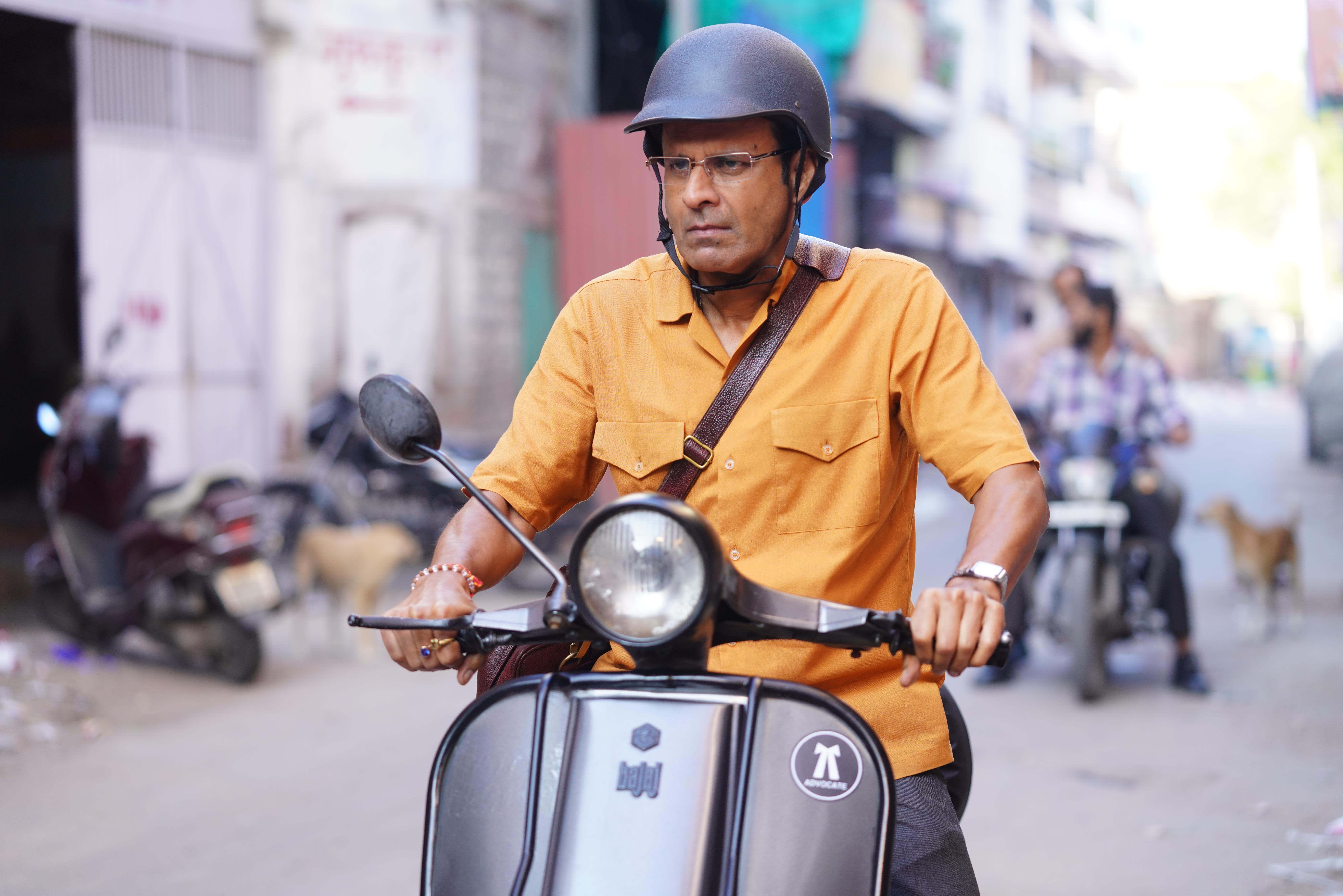Manoj Bajpayee said, “Portraying the role of P.C Solanki in ‘Sirf Ek Bandaa Kaafi Hai’ has been an incredible experience as it is the inspiring story of an ordinary man who fought an extraordinary case against all odds for truth and justice.