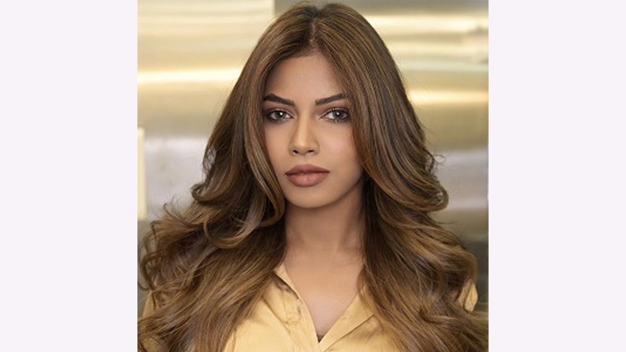 Introducing Devki Shah: A Trailblazing Makeup Influencer and Fashion Curator