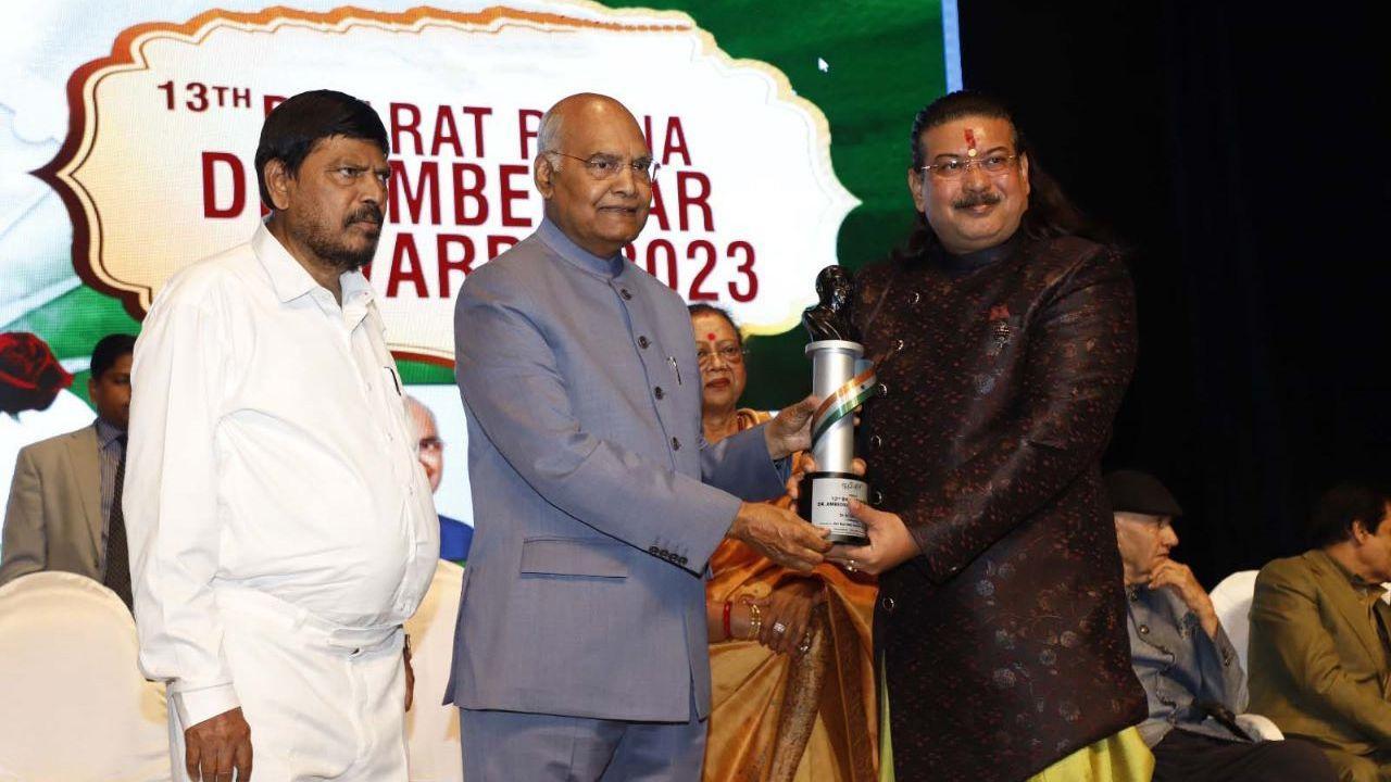 President Ramnath Kovind honors Dr. Sridev Shastri with Bharat Ratna Dr. B R Ambedkar Award