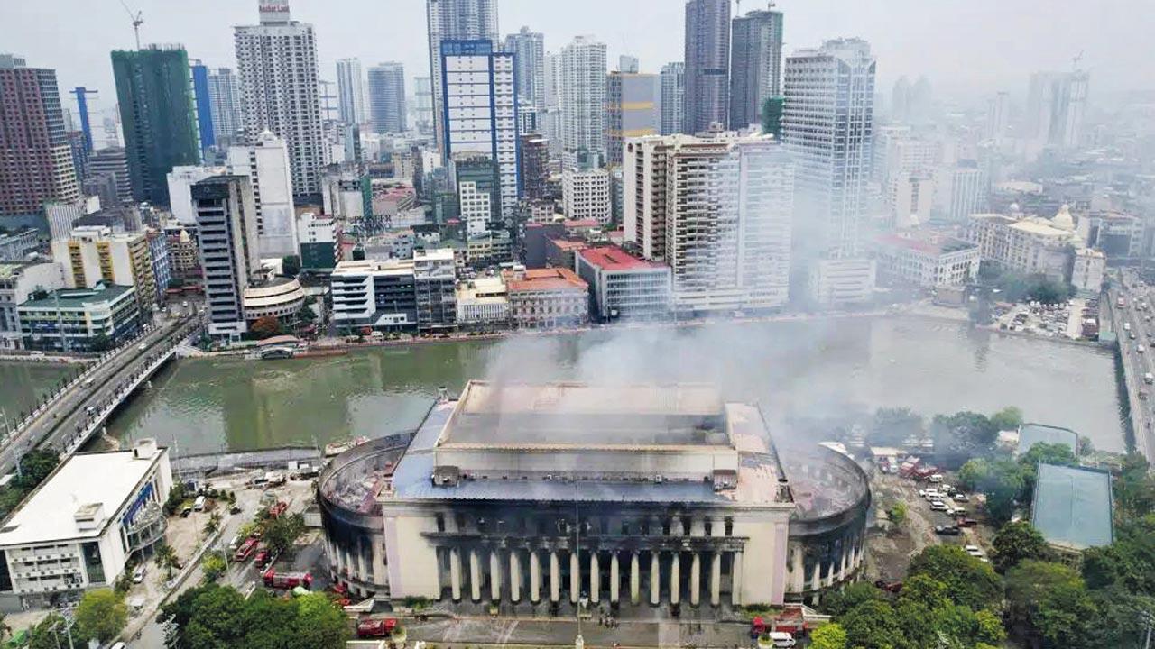 Fire destroys century-old post office in Manila