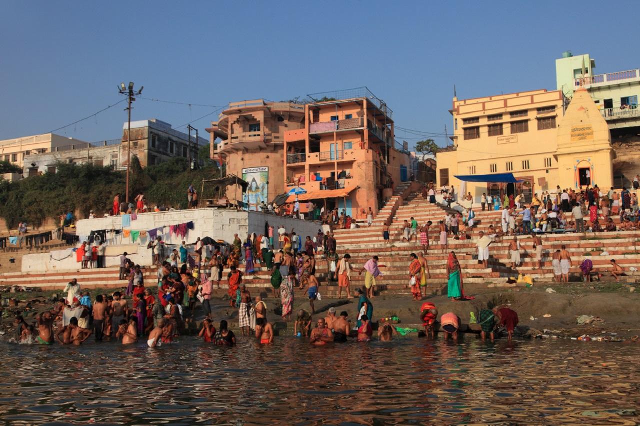 Taking a dip in the river on this day is considered a means for devotees to get rid of their sins and heal any physical ailments they may have