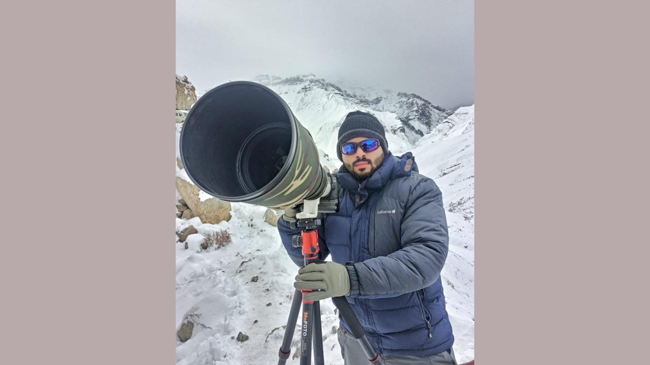 Creating a positive rage in the world of wildlife photography, meet Harshal Malvankar.