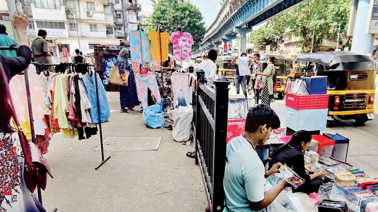 Mumbai: Stakeholders split after first hawker body meet