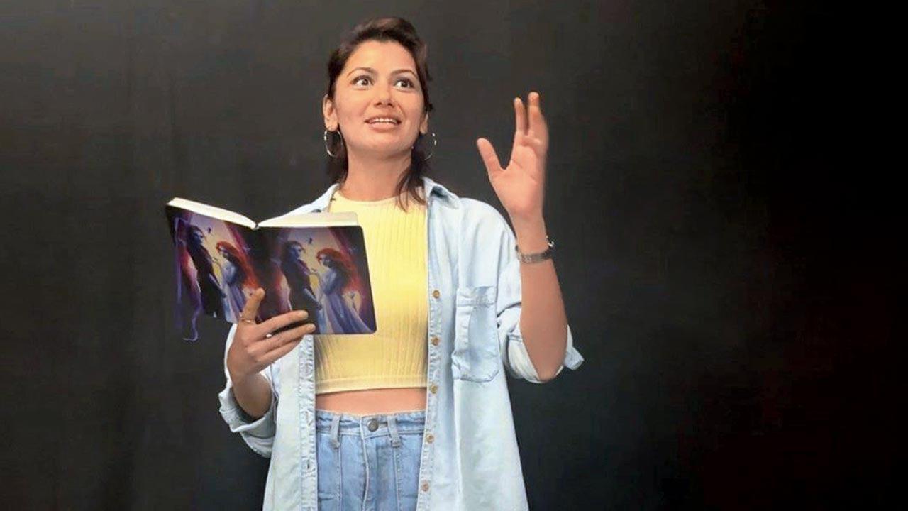 Find your own voice through poetry. Attend this two-day workshop in Mumbai