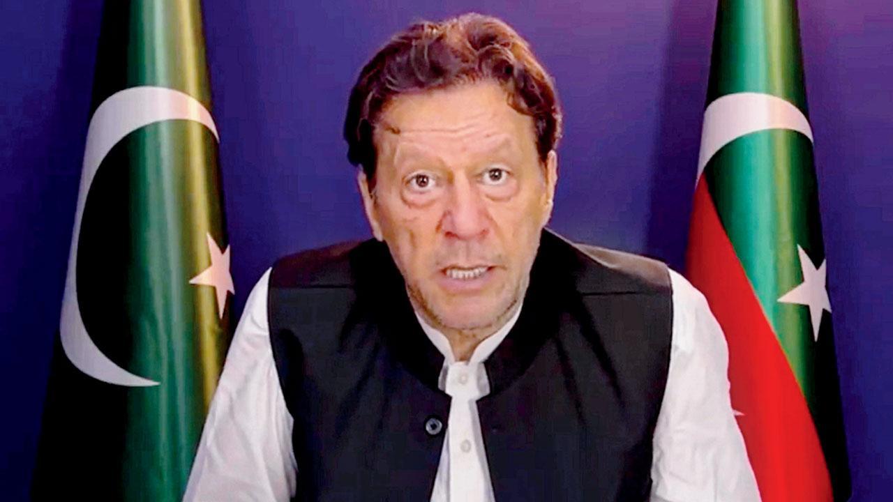 Pak high court extends Imran Khan’s bails in two cases