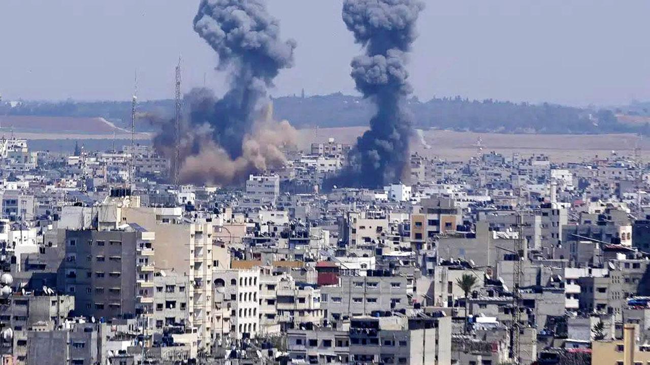 Israeli strikes kill another commander in Gaza strip